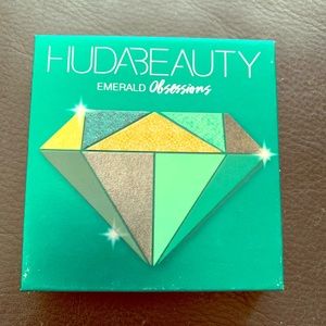 Huda Beauty Emerald Obsessions
